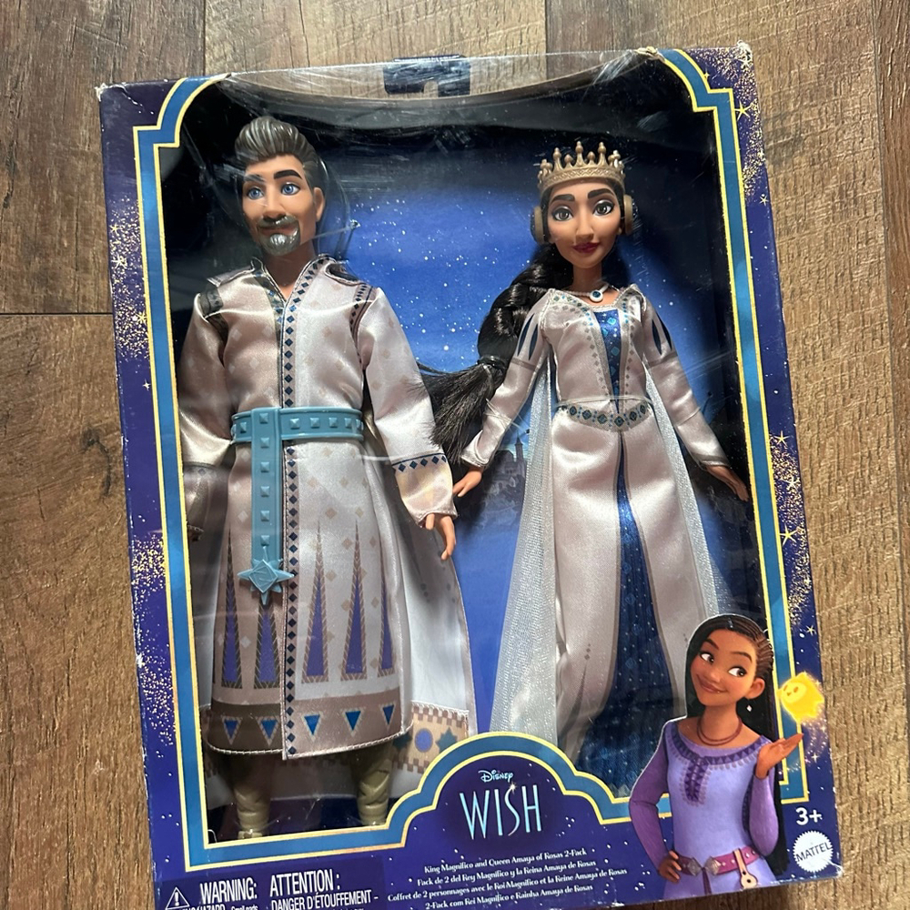 Disney Wish King Magnifico & Queen Amaya Dolls